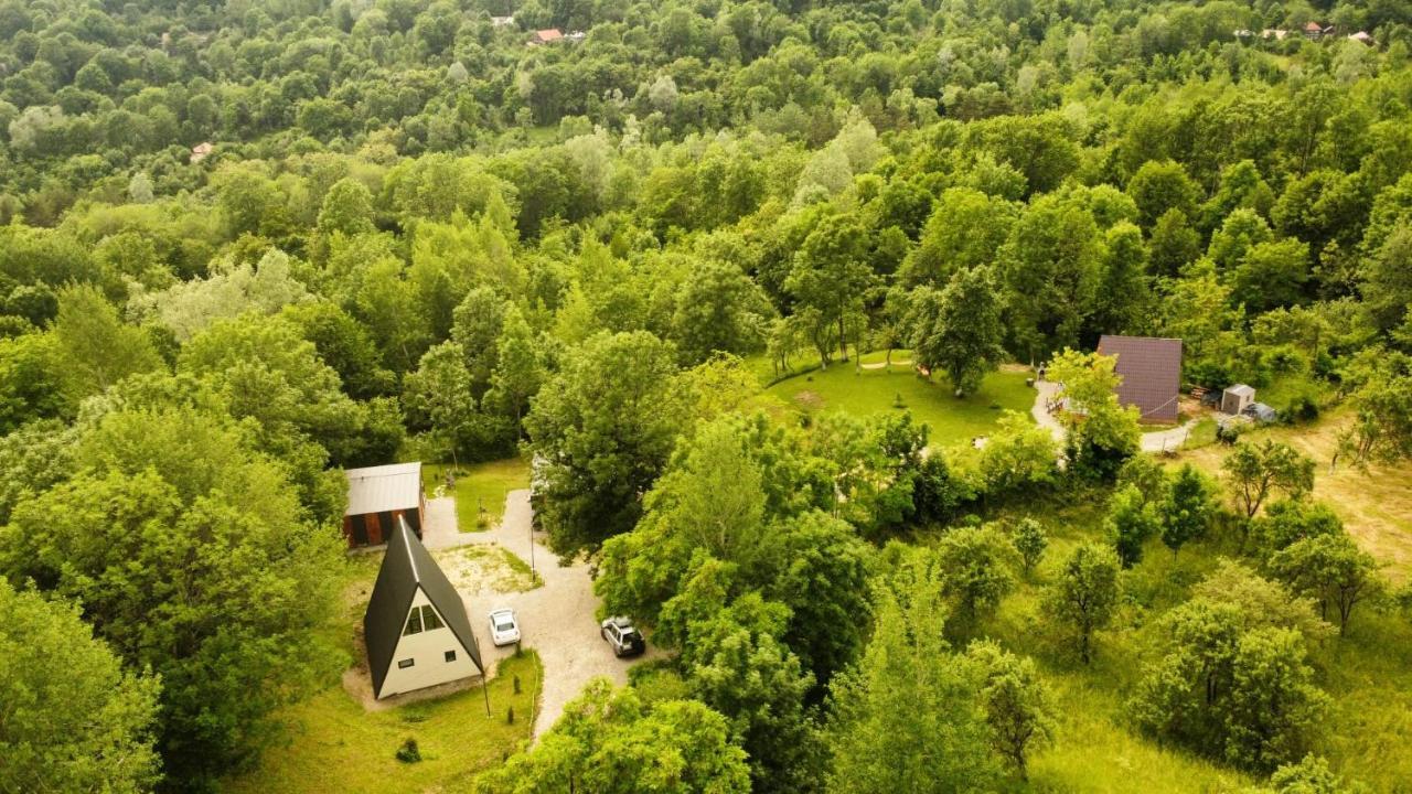 Villa Casutele Din Poienita Comarnic Esterno foto