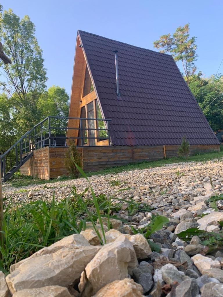 Villa Casutele Din Poienita Comarnic Esterno foto